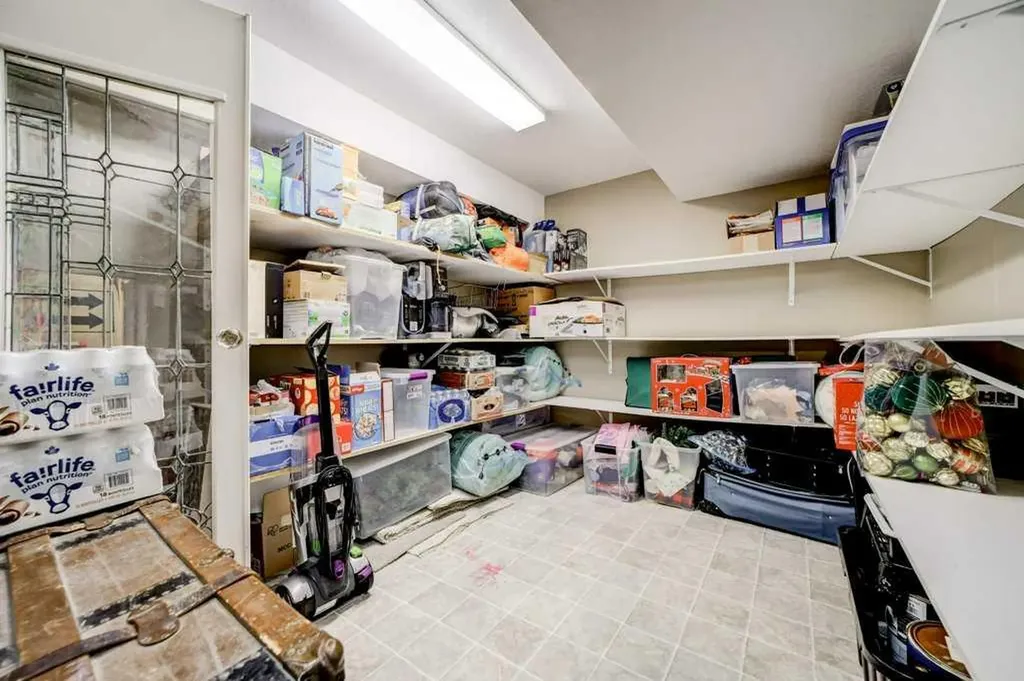 27 Niska Place W Lethbridge AB T1K 6G9