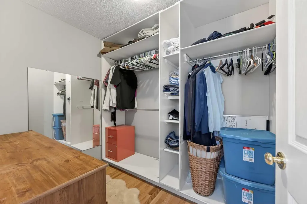 33 Harvest Oak Circle NE Calgary AB T3K 4S6