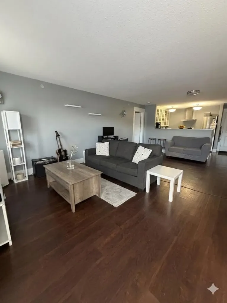 10217 Queen Street Fort Mcmurray AB T9H 5S5