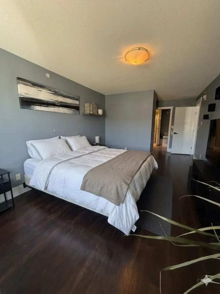 10217 Queen Street Fort Mcmurray AB T9H 5S5
