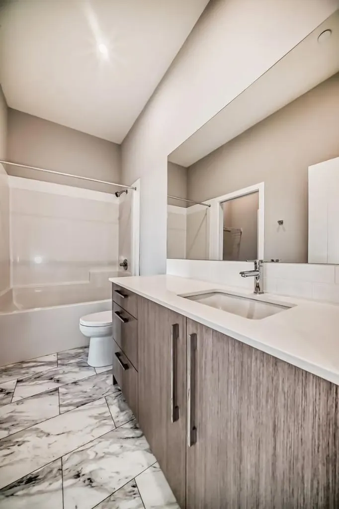 60 Skyview Ranch Road NE Calgary AB T3N0G3