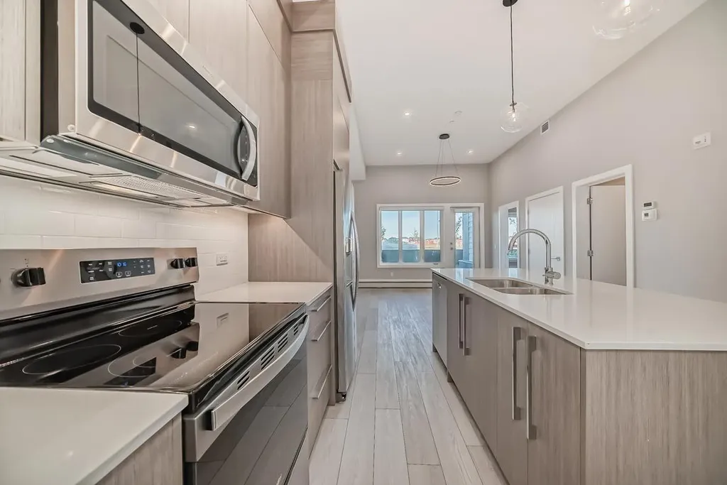 60 Skyview Ranch Road NE Calgary AB T3N0G3