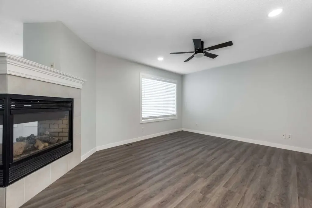 83 Cranleigh Common SE Calgary AB T3M 1G7