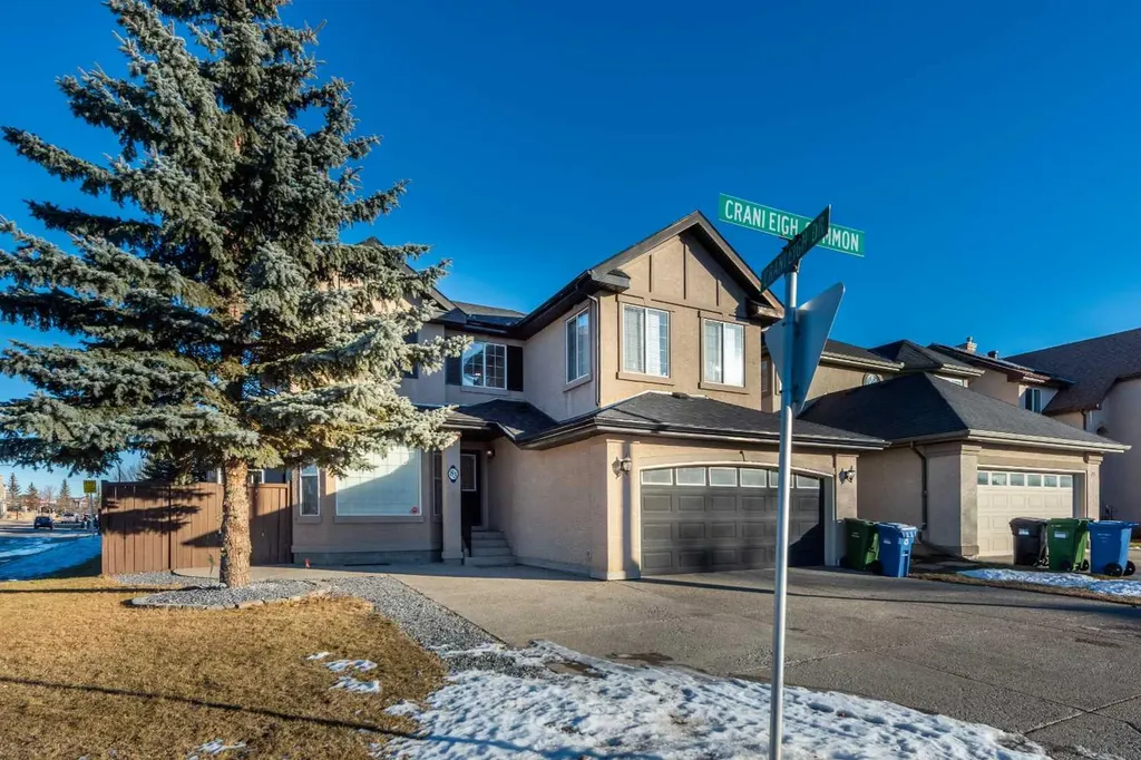 83 Cranleigh Common SE Calgary AB T3M 1G7