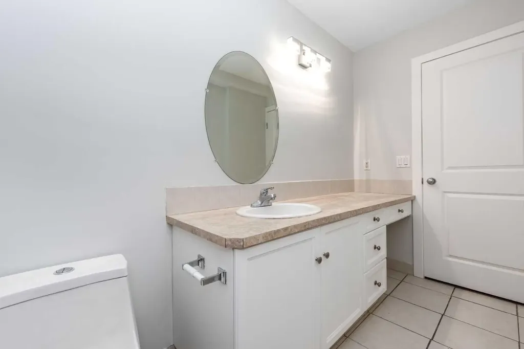 83 Cranleigh Common SE Calgary AB T3M 1G7