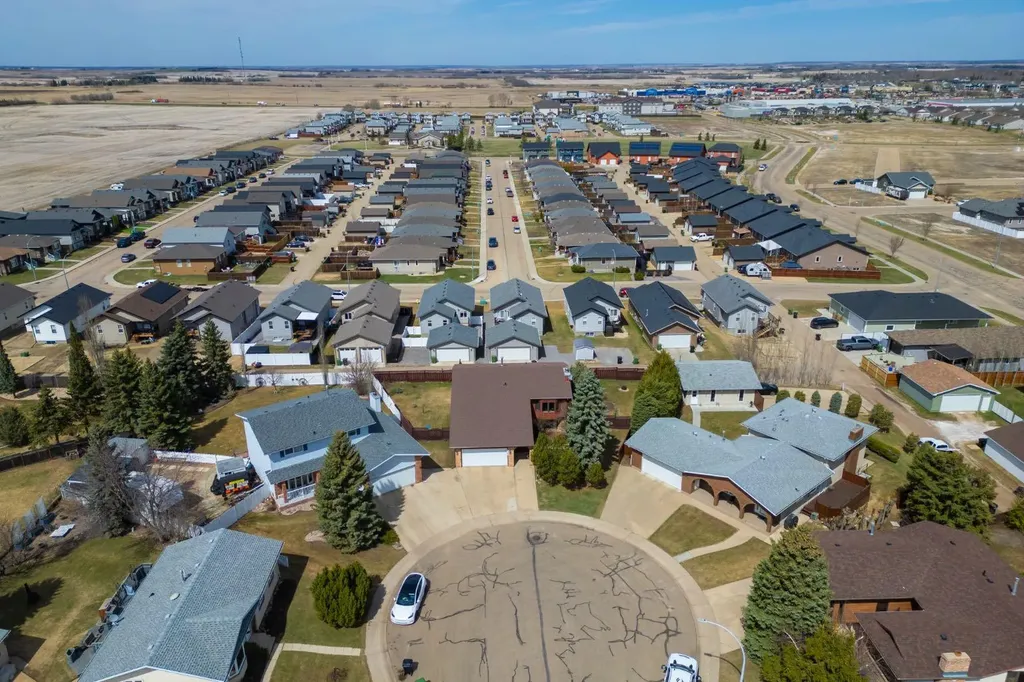 4310 74 Street Camrose AB T4V 3V3