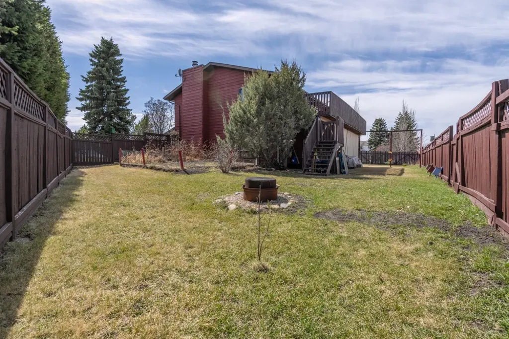 4310 74 Street Camrose AB T4V 3V3