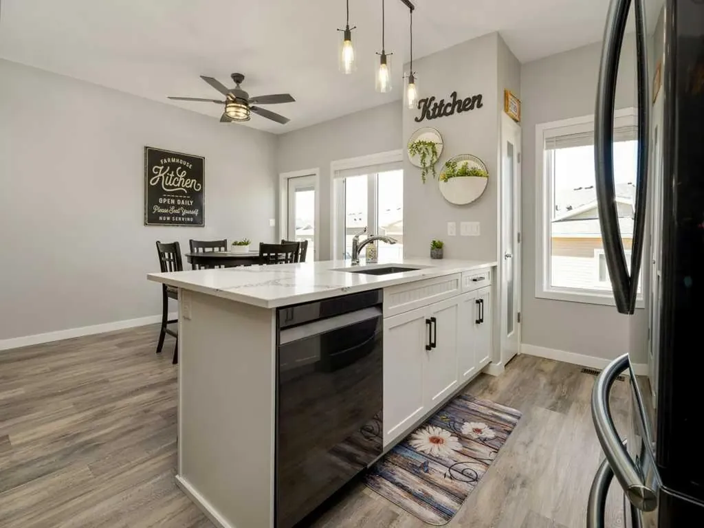 322 Northlander Bend W Lethbridge AB T1J5K8