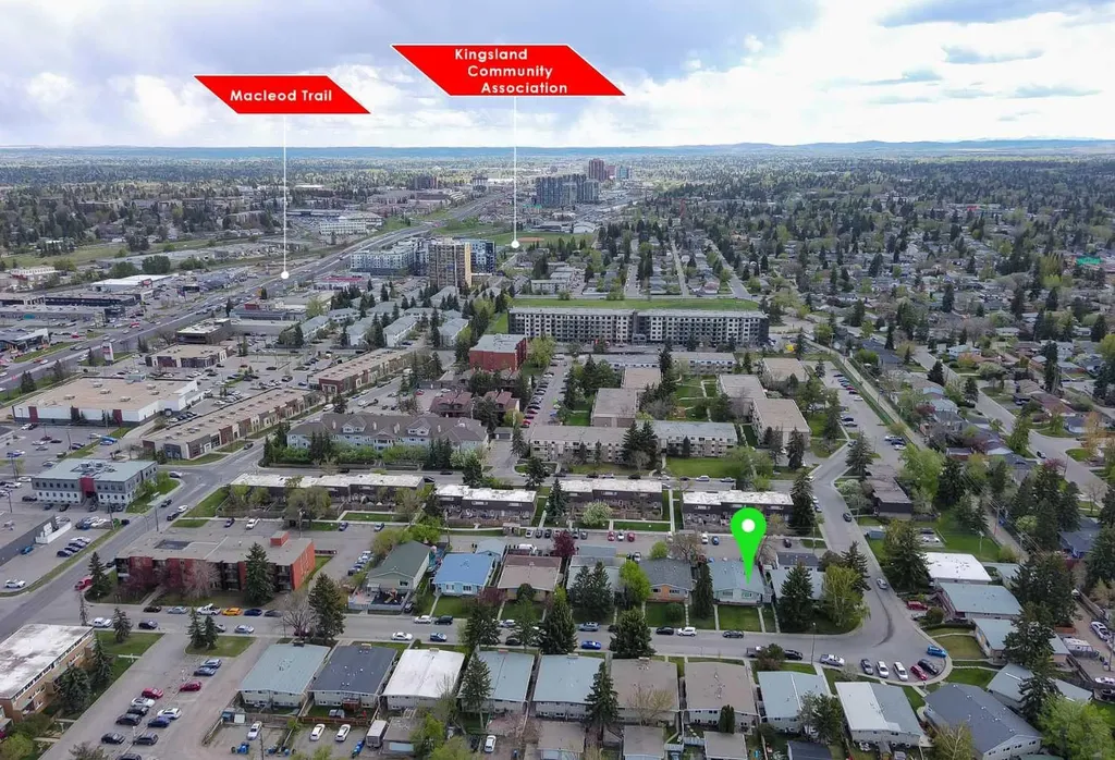 639 Kingsmere Crescent SW Calgary AB T2V 2H9