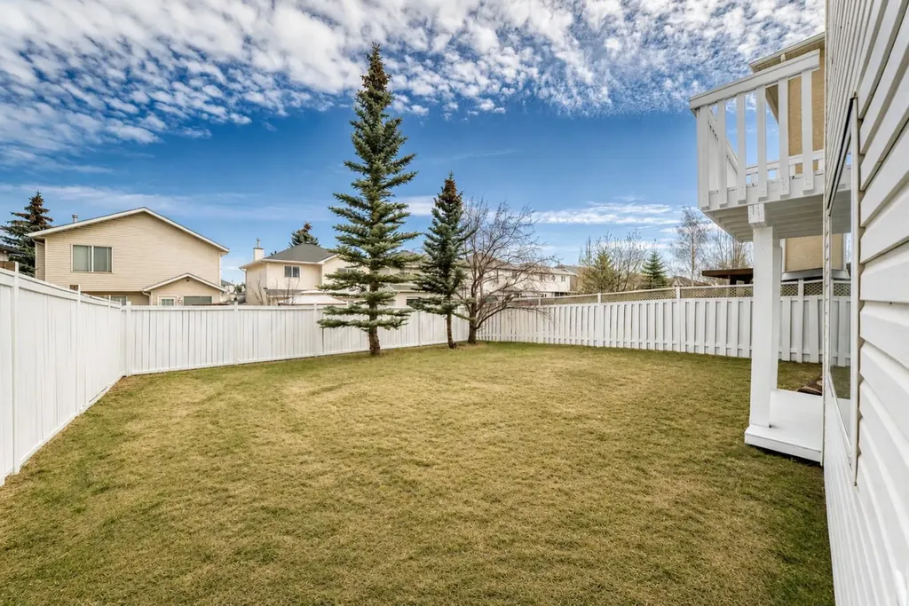 159 Citadel Peak Circle NW Calgary AB T3G 4H7