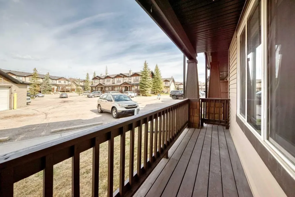 54 Panatella Park NW Calgary AB T3k 6k4