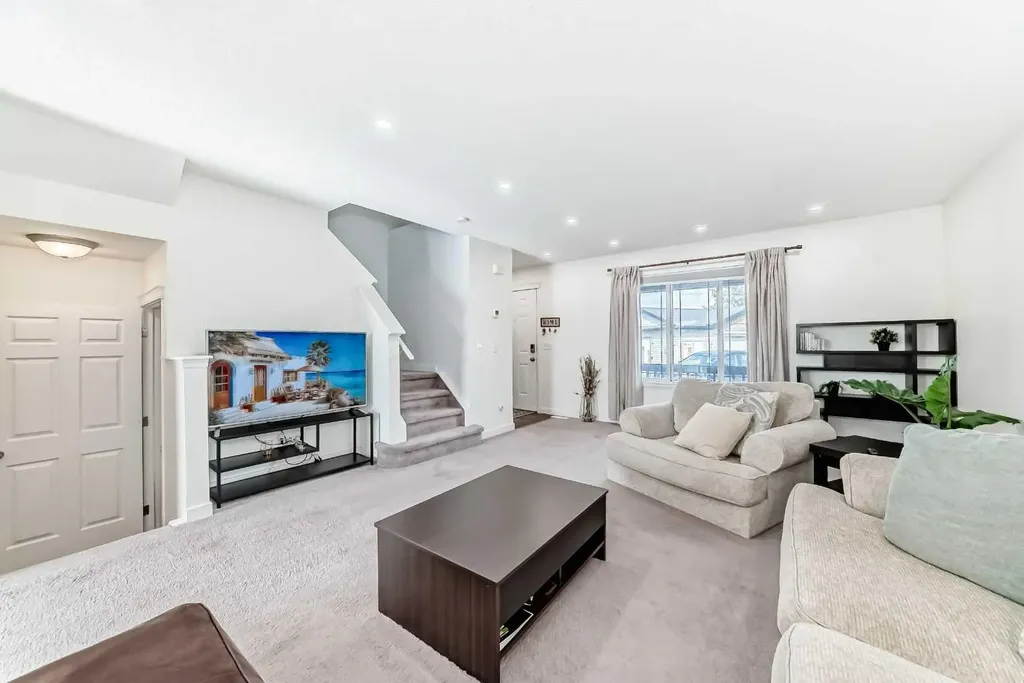 54 Panatella Park NW Calgary AB T3k 6k4