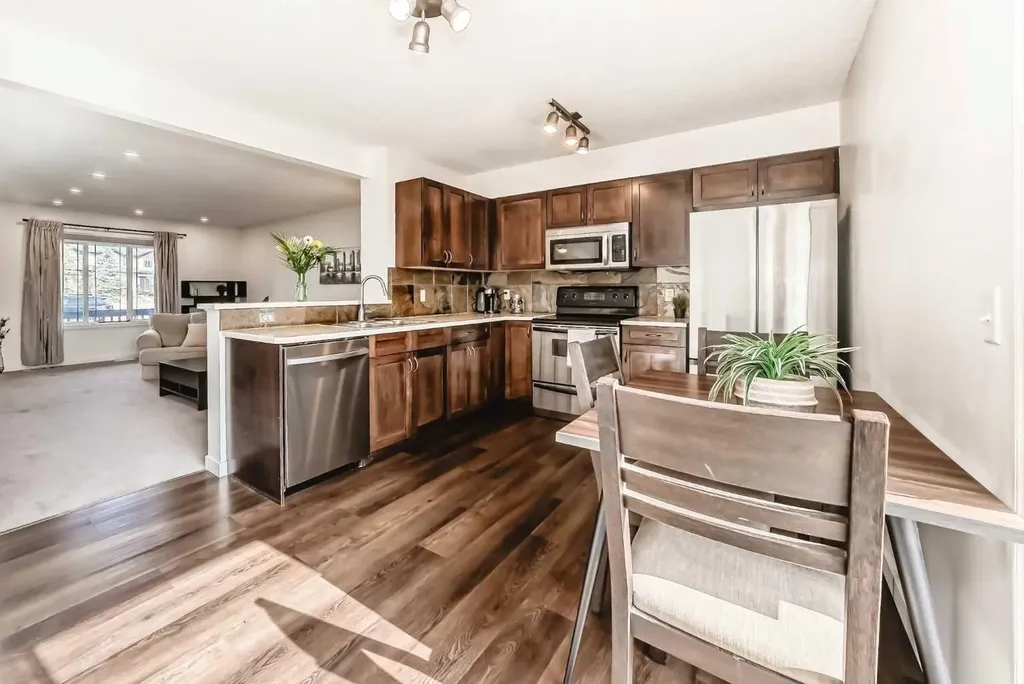 54 Panatella Park NW Calgary AB T3k 6k4