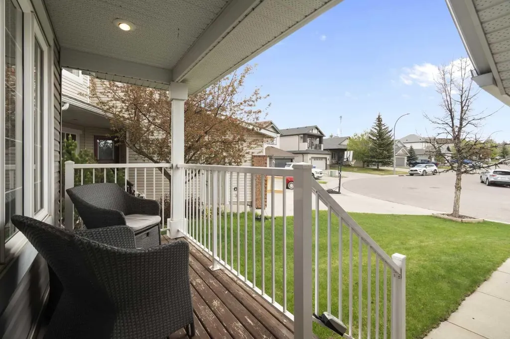 57 Thornfield Close SE Airdrie AB T4A 2K7