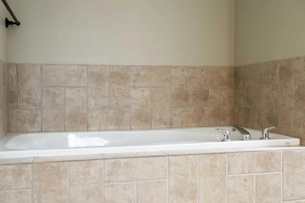 57 Thornfield Close SE Airdrie AB T4A 2K7