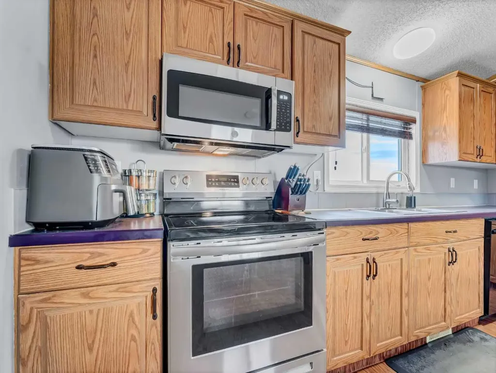 12006 Range Road 43 Rural Cypress County AB T0J1A0