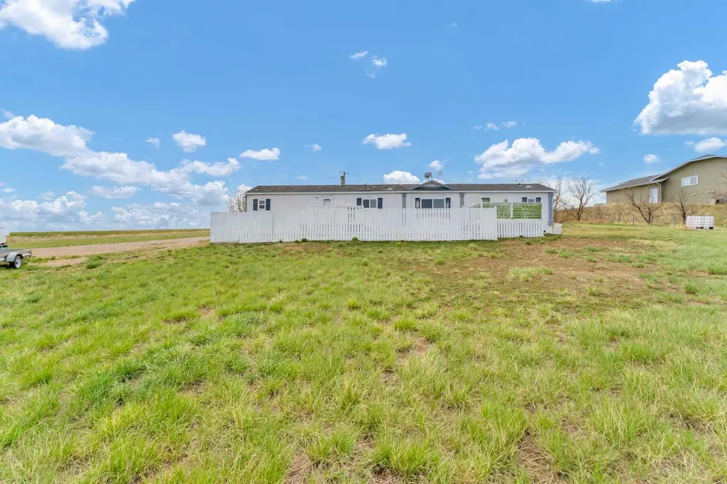 12006 Range Road 43 Rural Cypress County AB T0J1A0