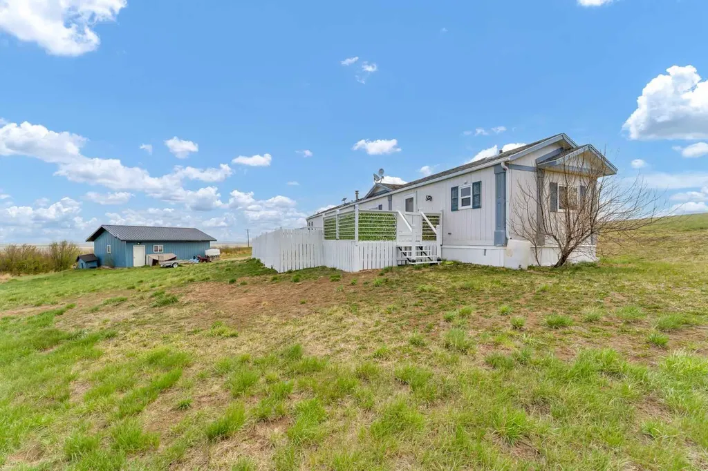 12006 Range Road 43 Rural Cypress County AB T0J1A0