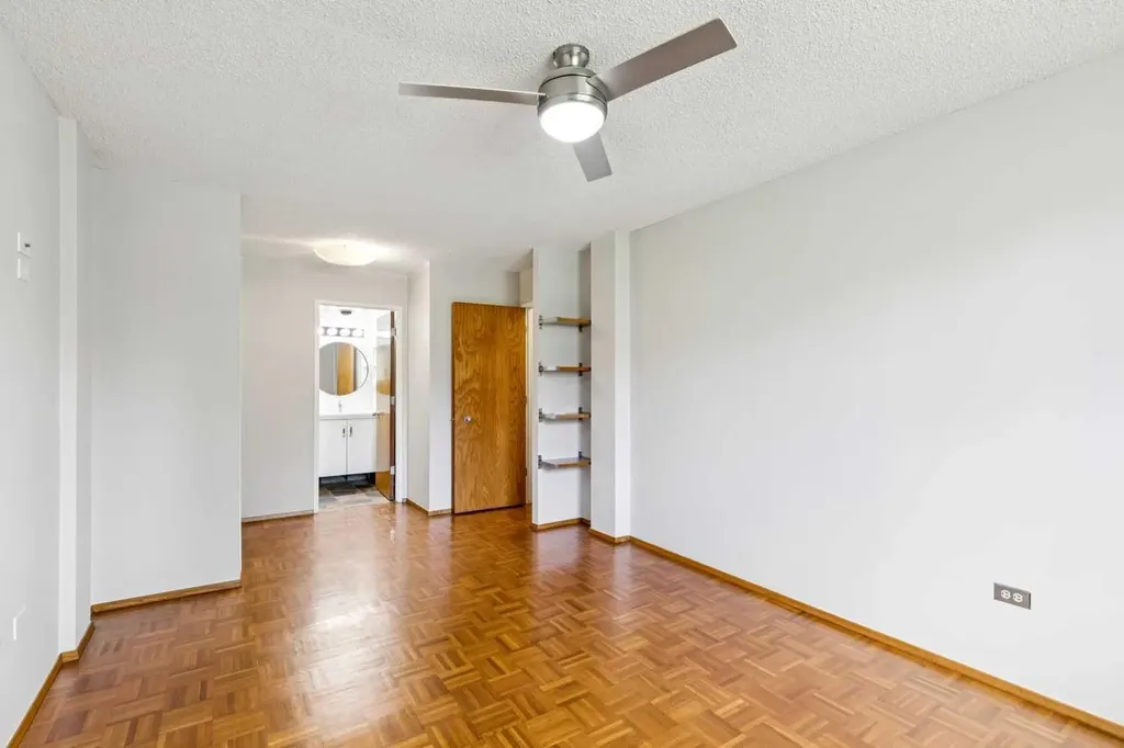 1620 8 Avenue NW Calgary AB T2N 1C4