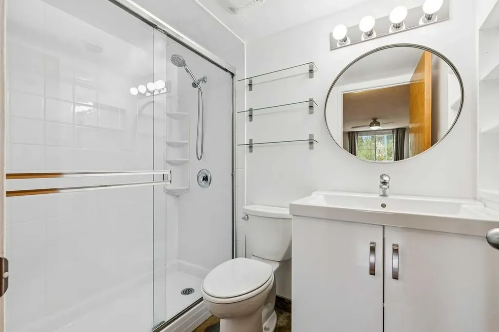 1620 8 Avenue NW Calgary AB T2N 1C4