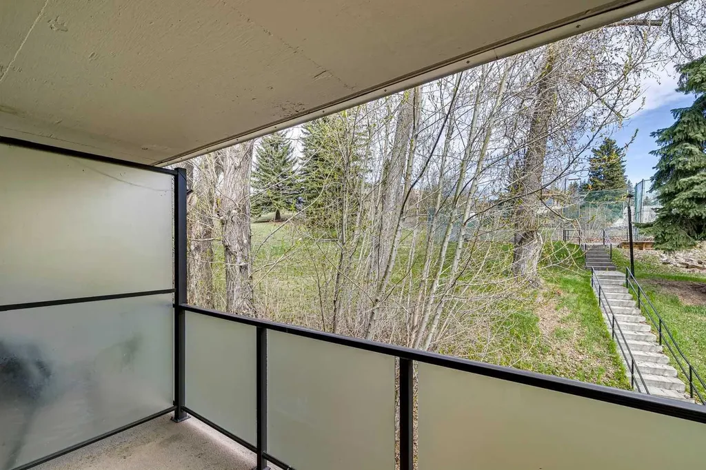1620 8 Avenue NW Calgary AB T2N 1C4