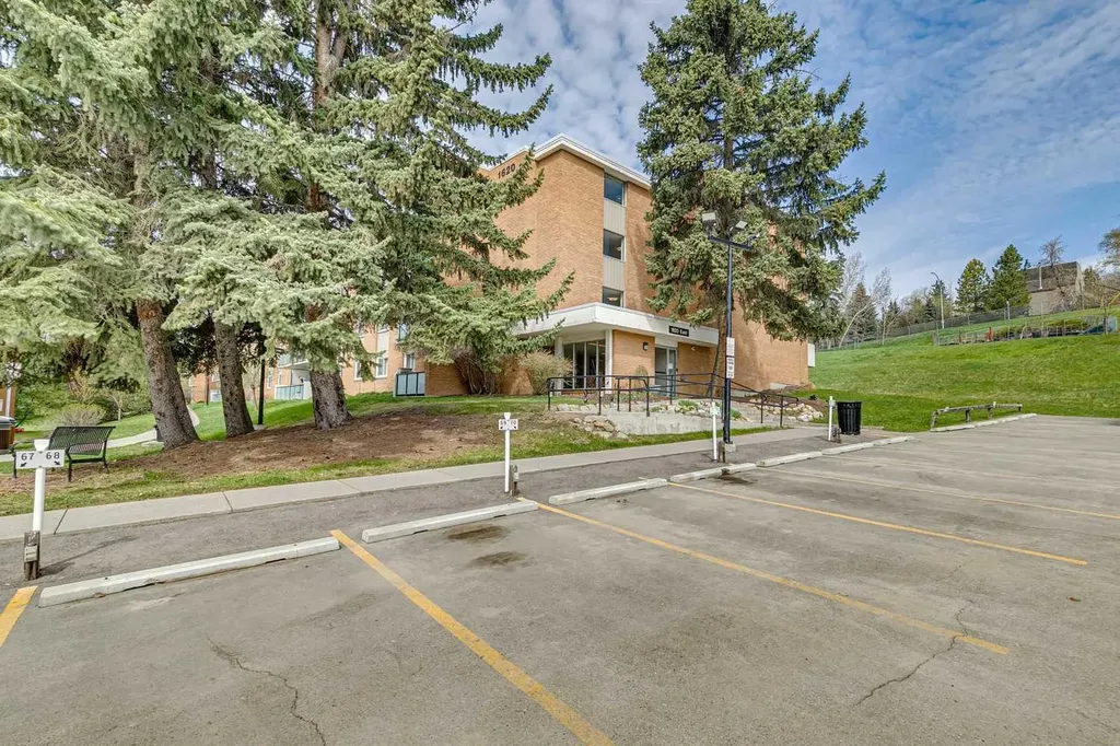 1620 8 Avenue NW Calgary AB T2N 1C4