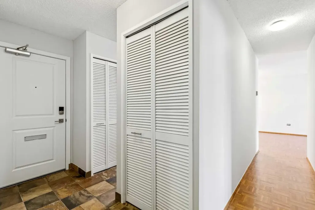 1620 8 Avenue NW Calgary AB T2N 1C4