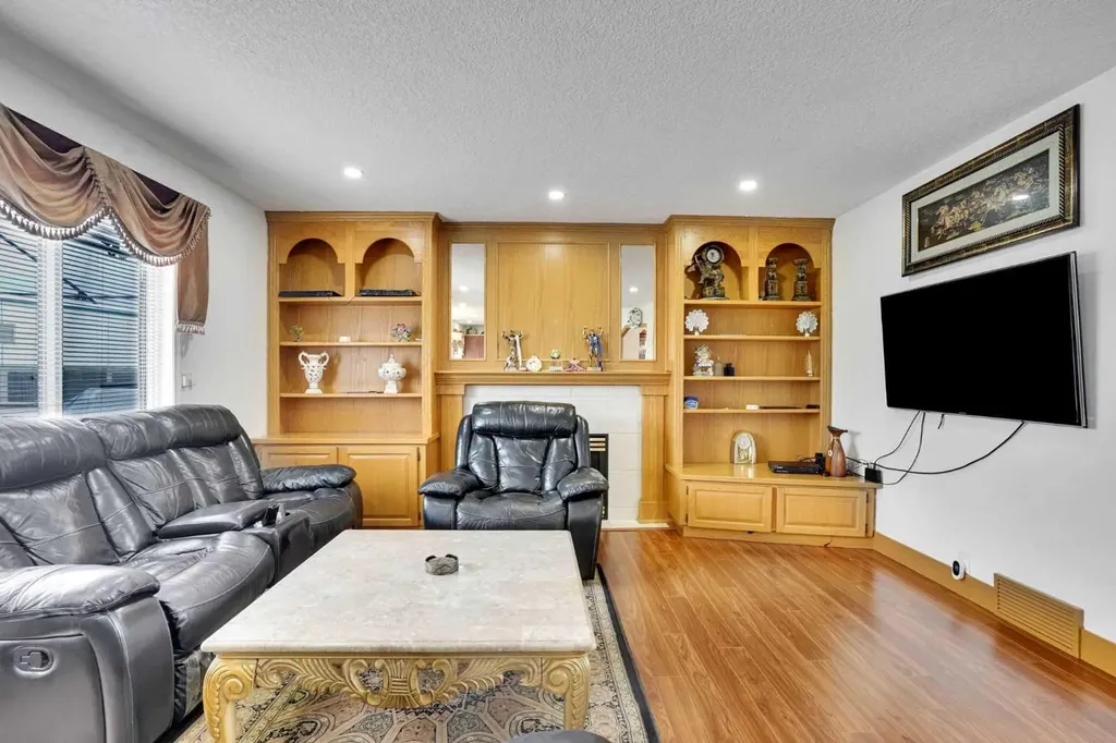 5189 Coral Shores Drive NE Calgary AB t3j 3j6