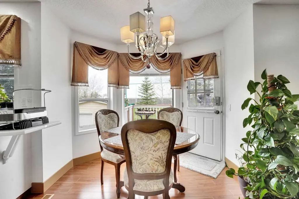 5189 Coral Shores Drive NE Calgary AB t3j 3j6