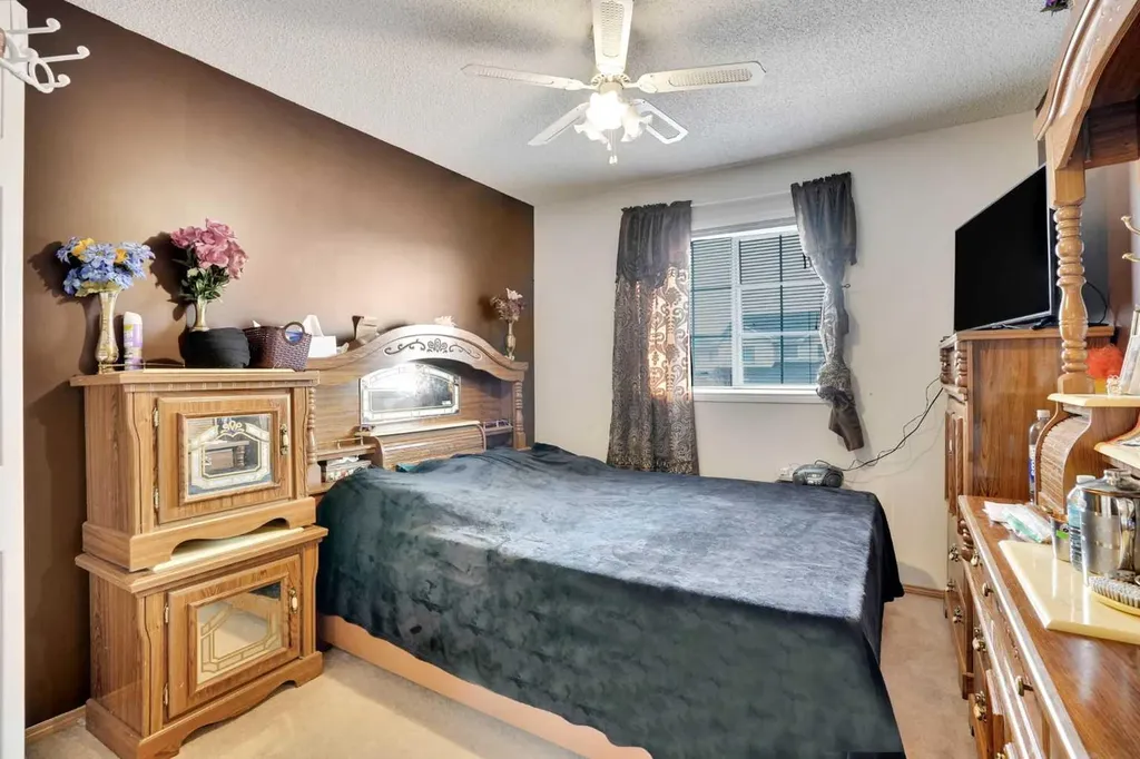5189 Coral Shores Drive NE Calgary AB t3j 3j6