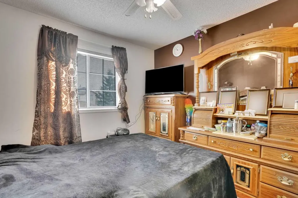 5189 Coral Shores Drive NE Calgary AB t3j 3j6
