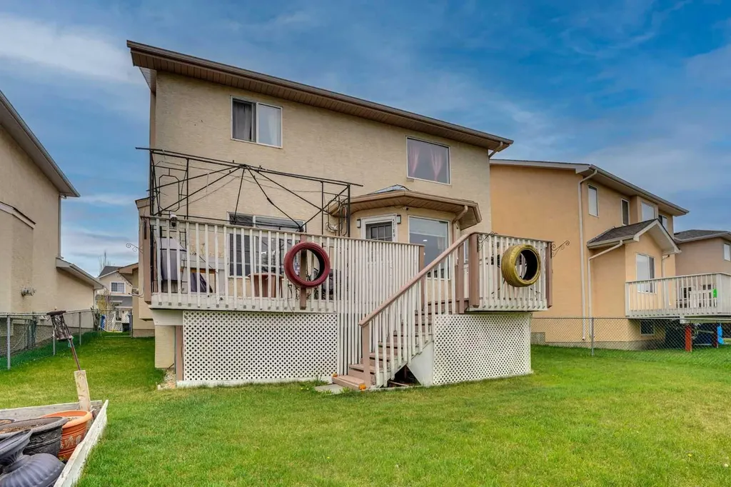 5189 Coral Shores Drive NE Calgary AB t3j 3j6