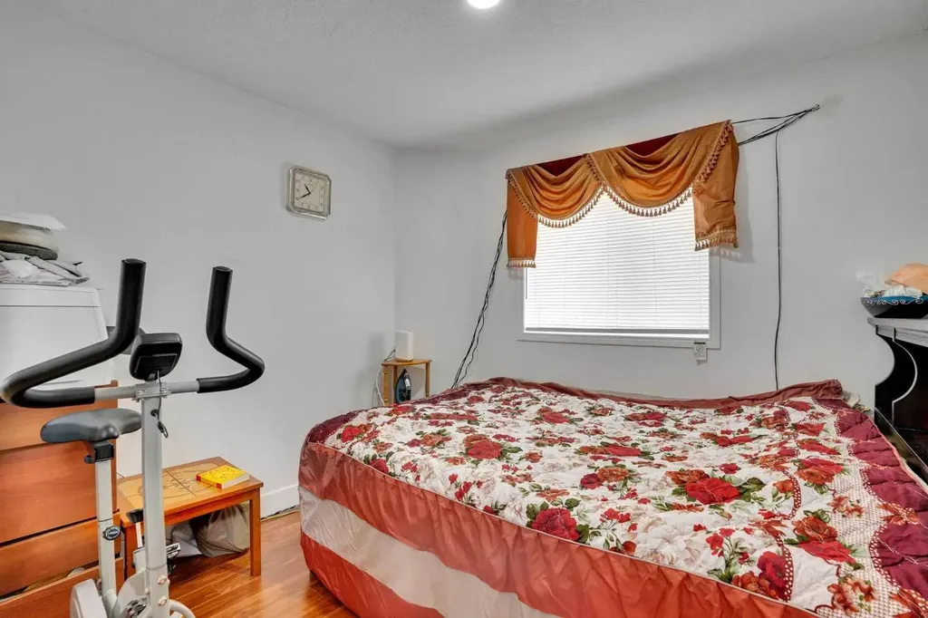5189 Coral Shores Drive NE Calgary AB t3j 3j6