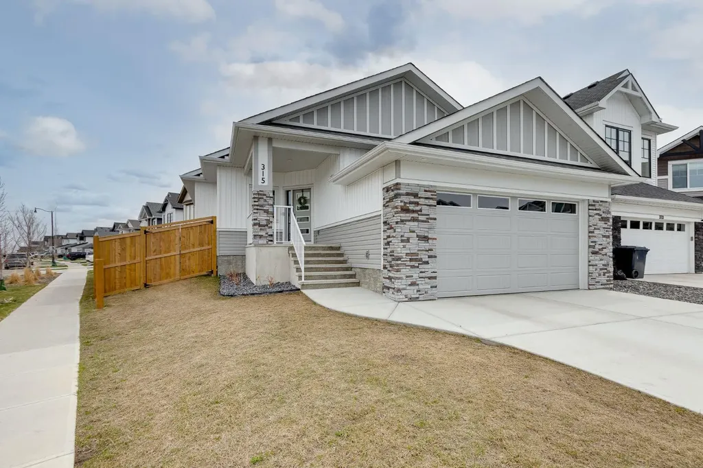 315 Monterey Place SE High River AB T1V 0H6