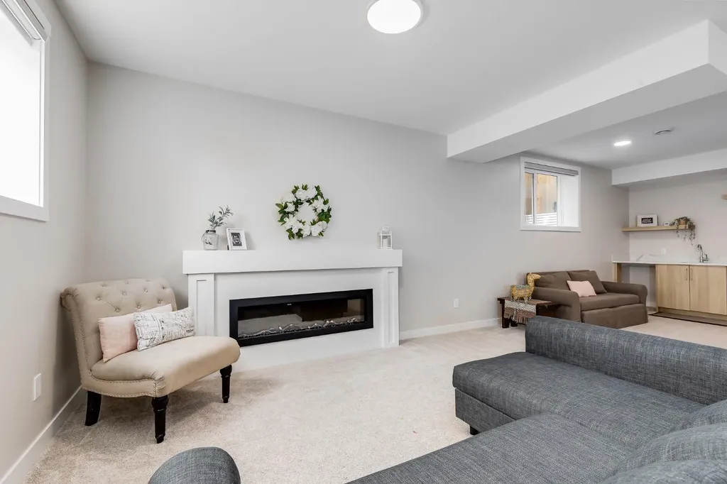 315 Monterey Place SE High River AB T1V 0H6