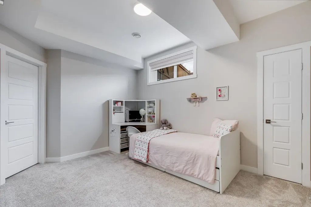 315 Monterey Place SE High River AB T1V 0H6