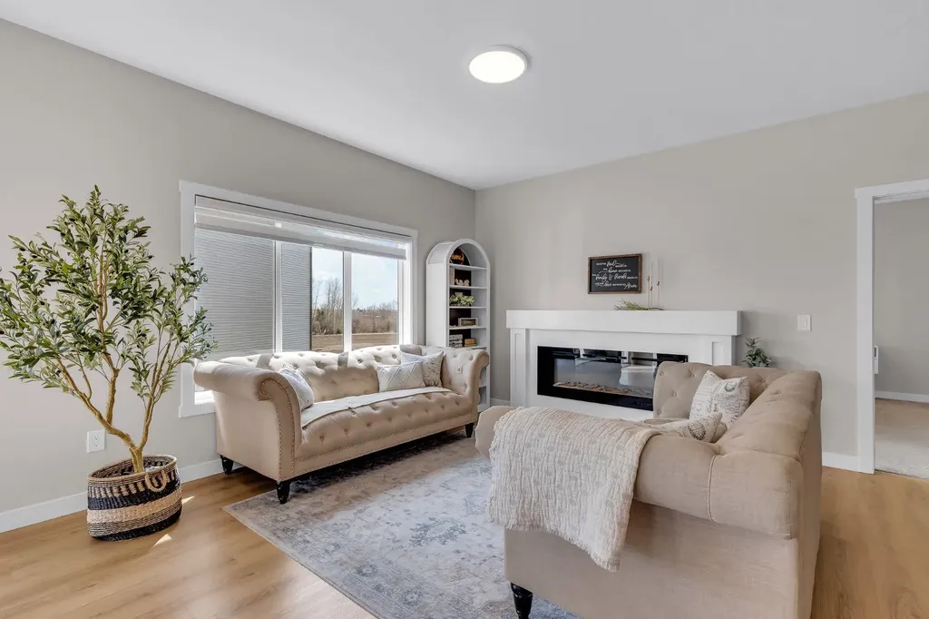 315 Monterey Place SE High River AB T1V 0H6