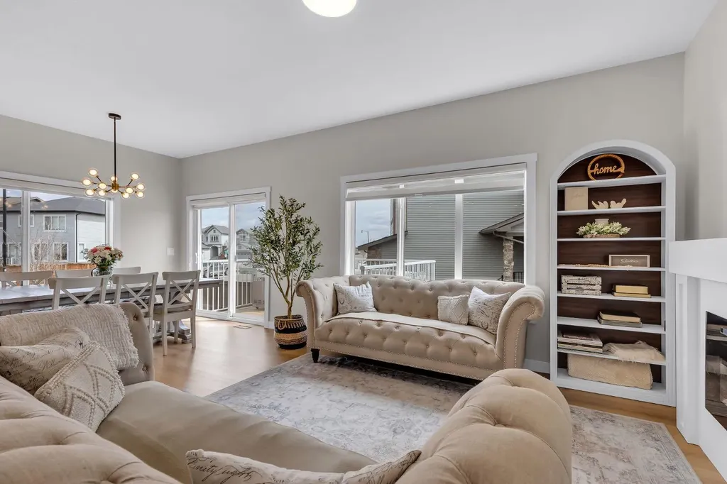 315 Monterey Place SE High River AB T1V 0H6