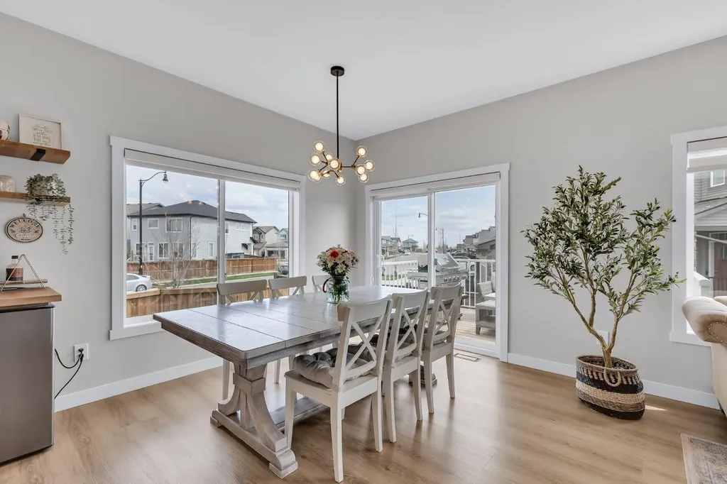 315 Monterey Place SE High River AB T1V 0H6