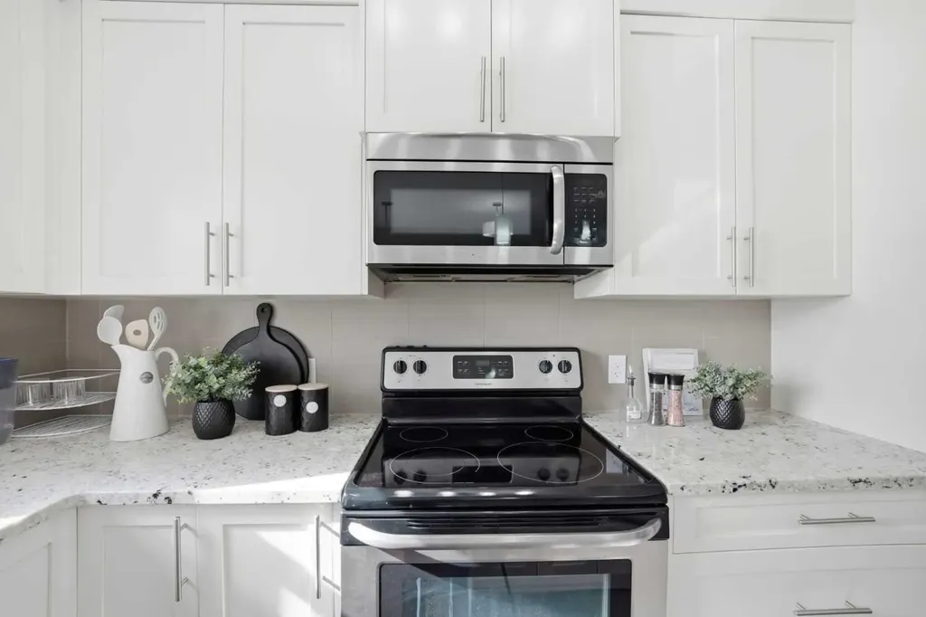 556 Redstone View NE Calgary AB T3N 0M9