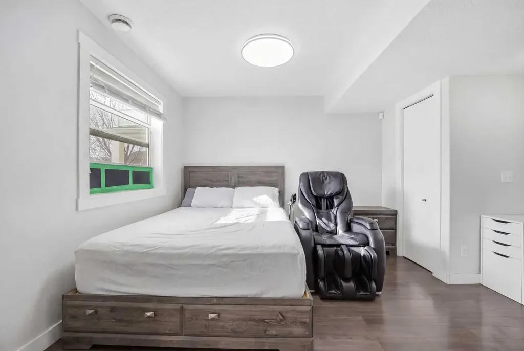 556 Redstone View NE Calgary AB T3N 0M9