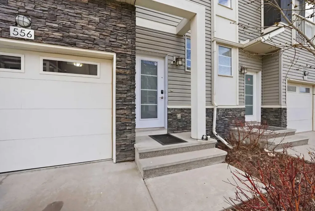 556 Redstone View NE Calgary AB T3N 0M9