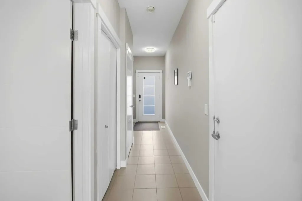 556 Redstone View NE Calgary AB T3N 0M9