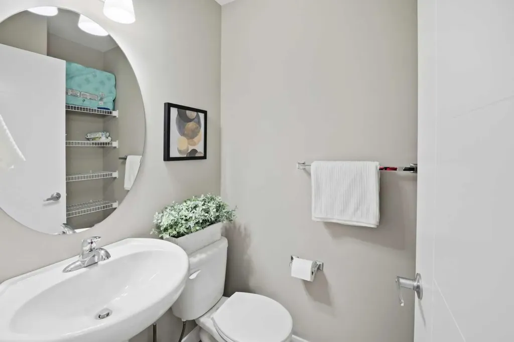 556 Redstone View NE Calgary AB T3N 0M9