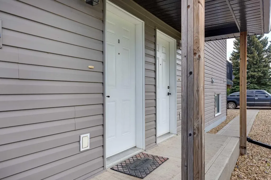 4626 51 Avenue Rimbey AB T0C 2J0
