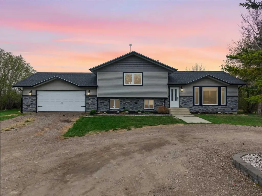 33271 Range Road 13 Rural Mountain View County AB T4H1H3