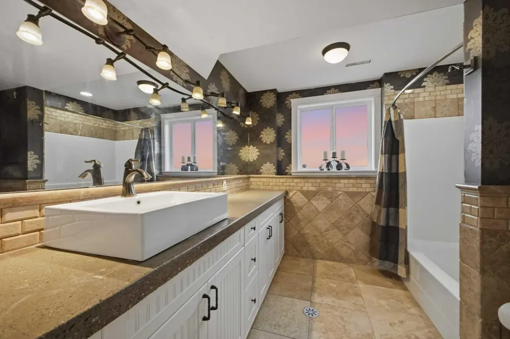 33271 Range Road 13 Rural Mountain View County AB T4H1H3