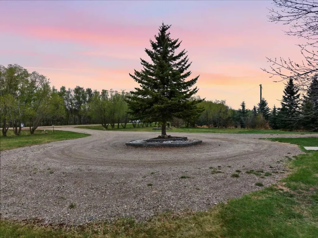 33271 Range Road 13 Rural Mountain View County AB T4H1H3