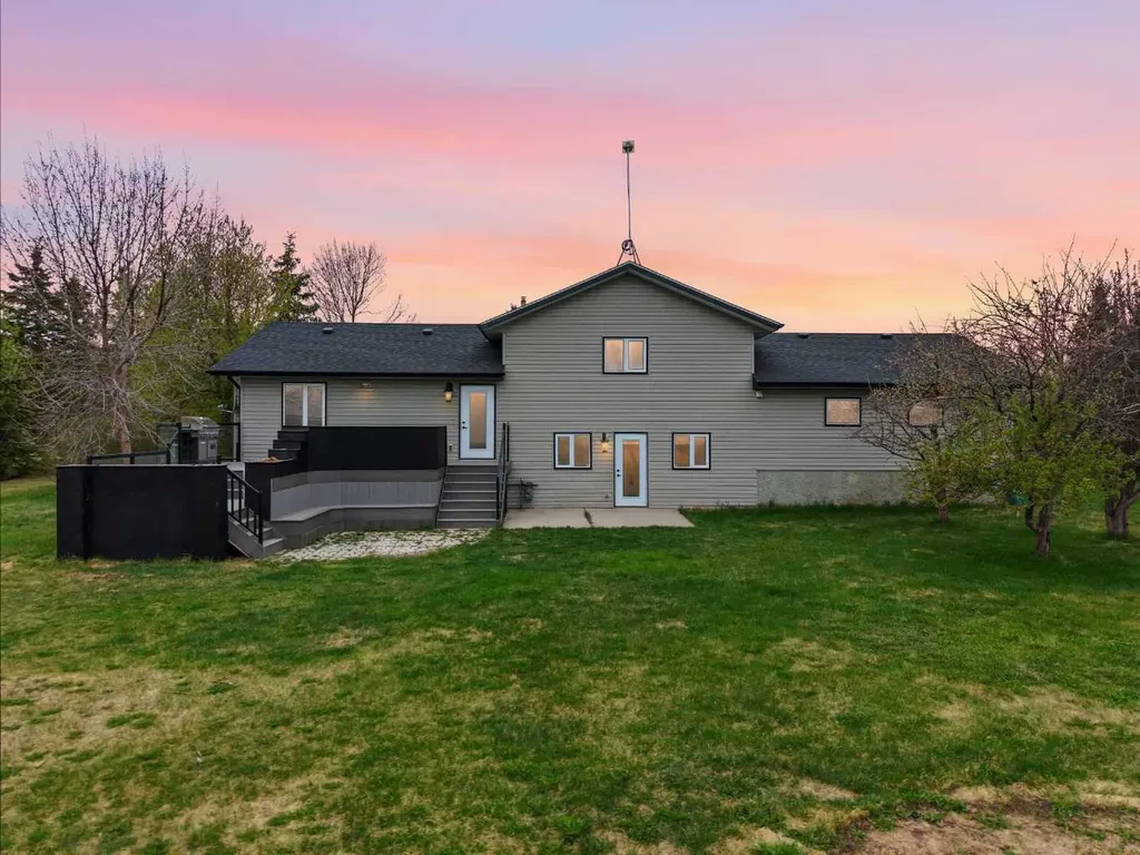 33271 Range Road 13 Rural Mountain View County AB T4H1H3