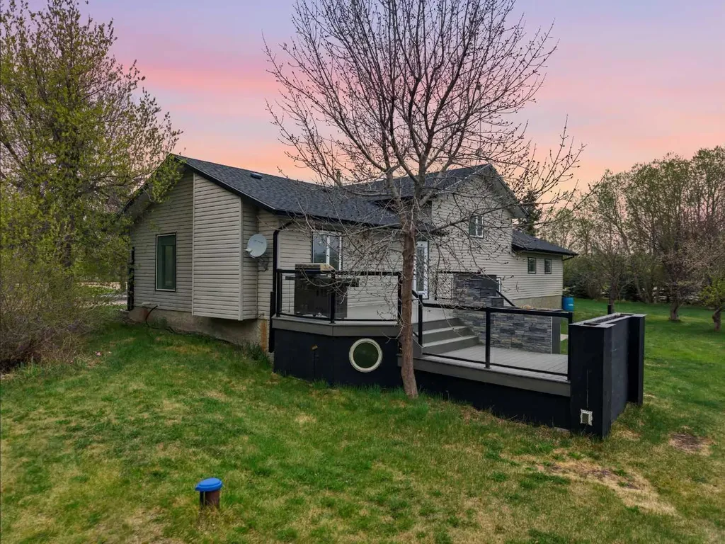 33271 Range Road 13 Rural Mountain View County AB T4H1H3